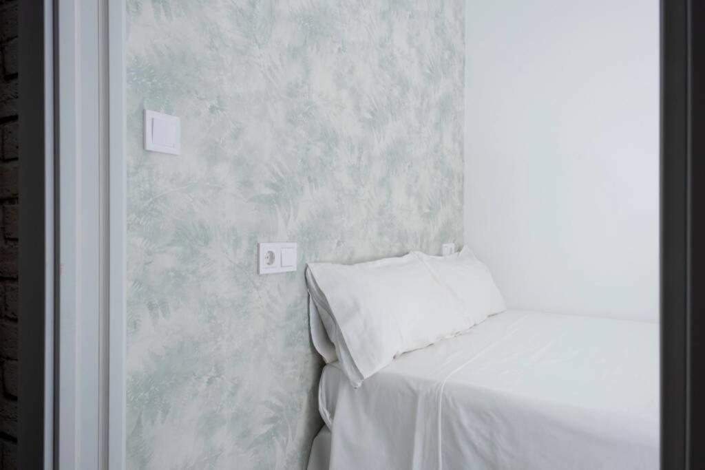 Magnífico apartamento en Los Remedios Sevilha Exterior foto