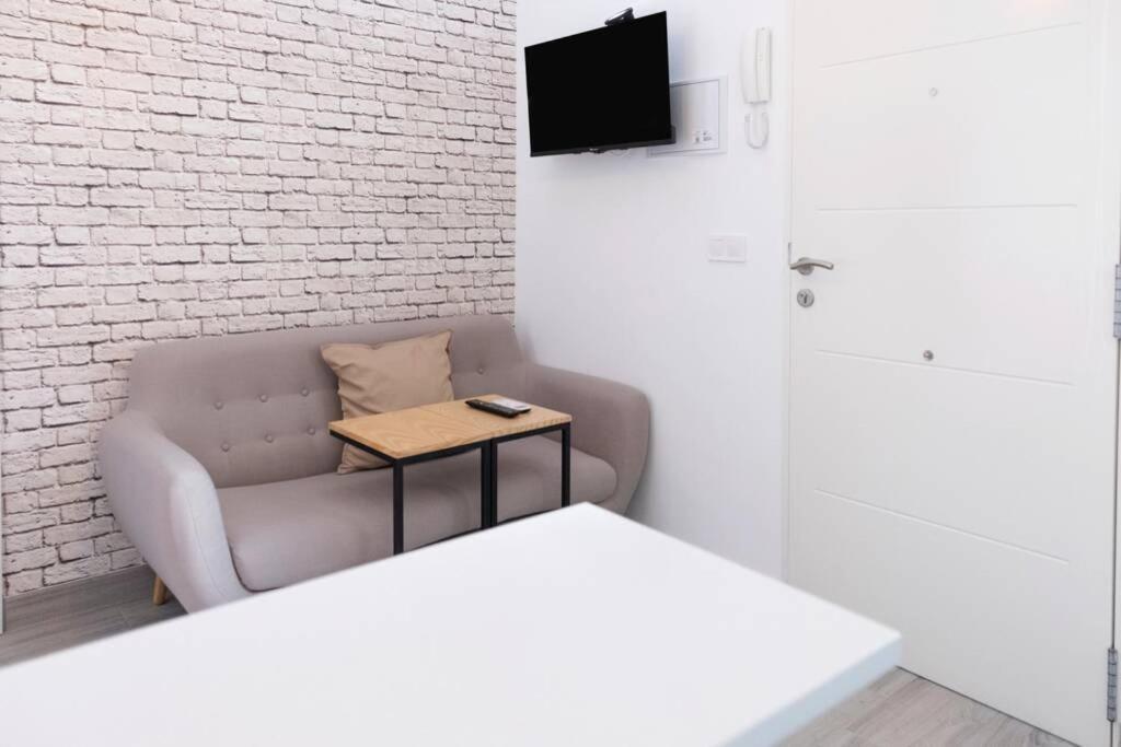 Magnífico apartamento en Los Remedios Sevilha Exterior foto